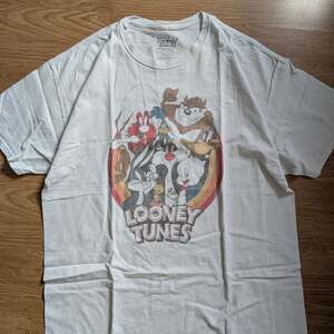 Looney Tunes White Character Graphic T-Shirt